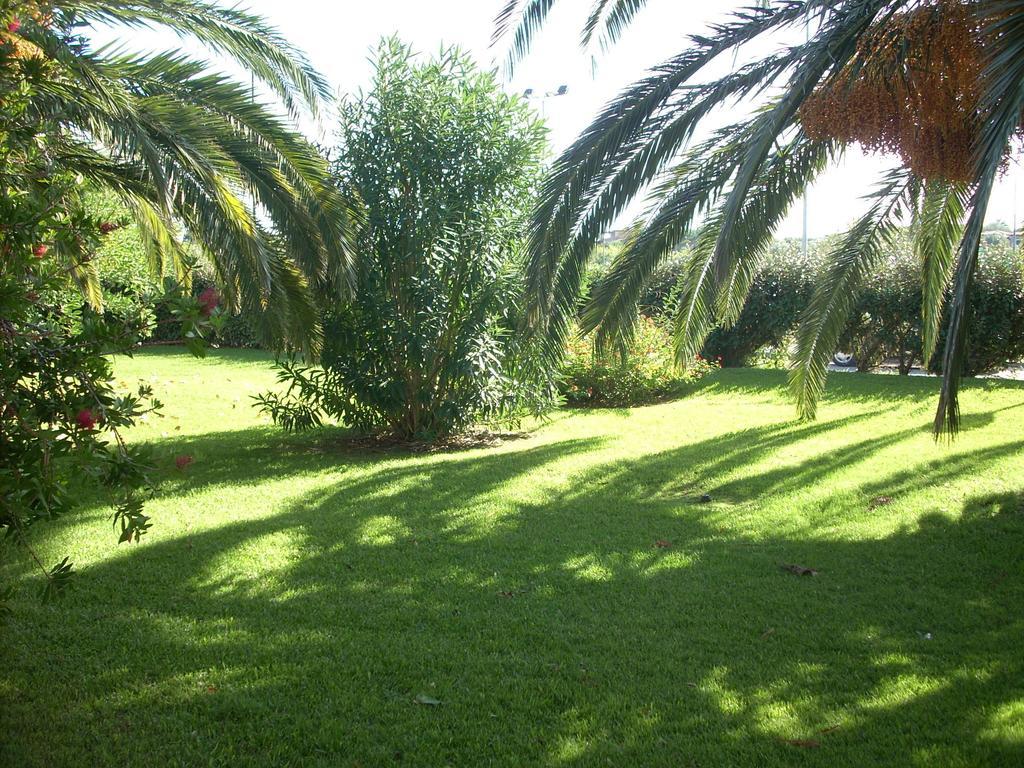 Villaggio Residenziale Puntaldia Exteriör bild